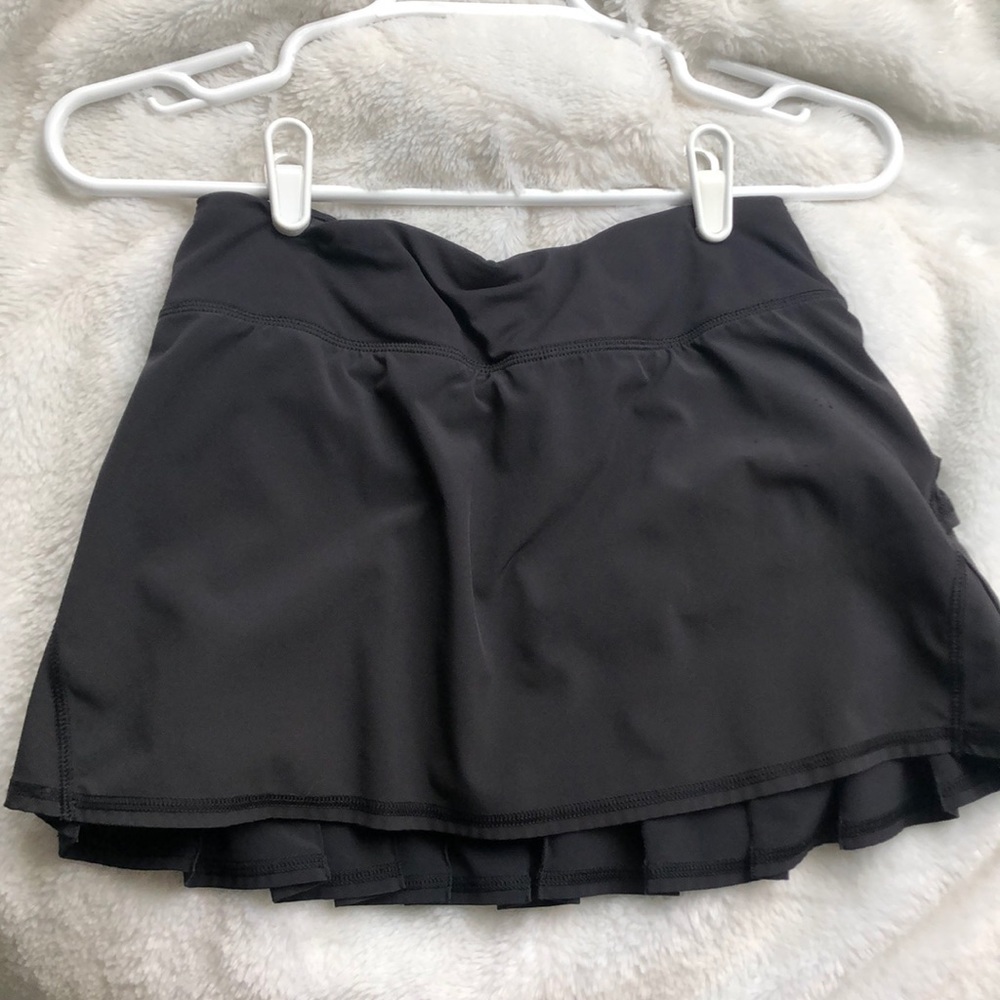 size 2 lululemon skirt; black